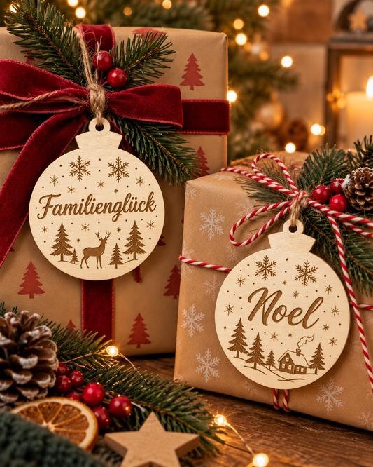 Runder Holz-Weihnachtsanhänger mit personalisierter Lasergravur – Beispiel 1