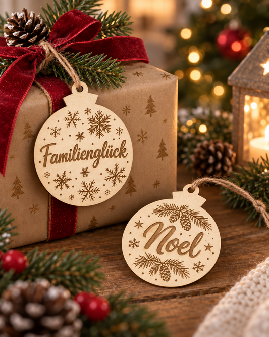 Runder Holz-Weihnachtsanhänger mit personalisierter Lasergravur – Beispiel 2